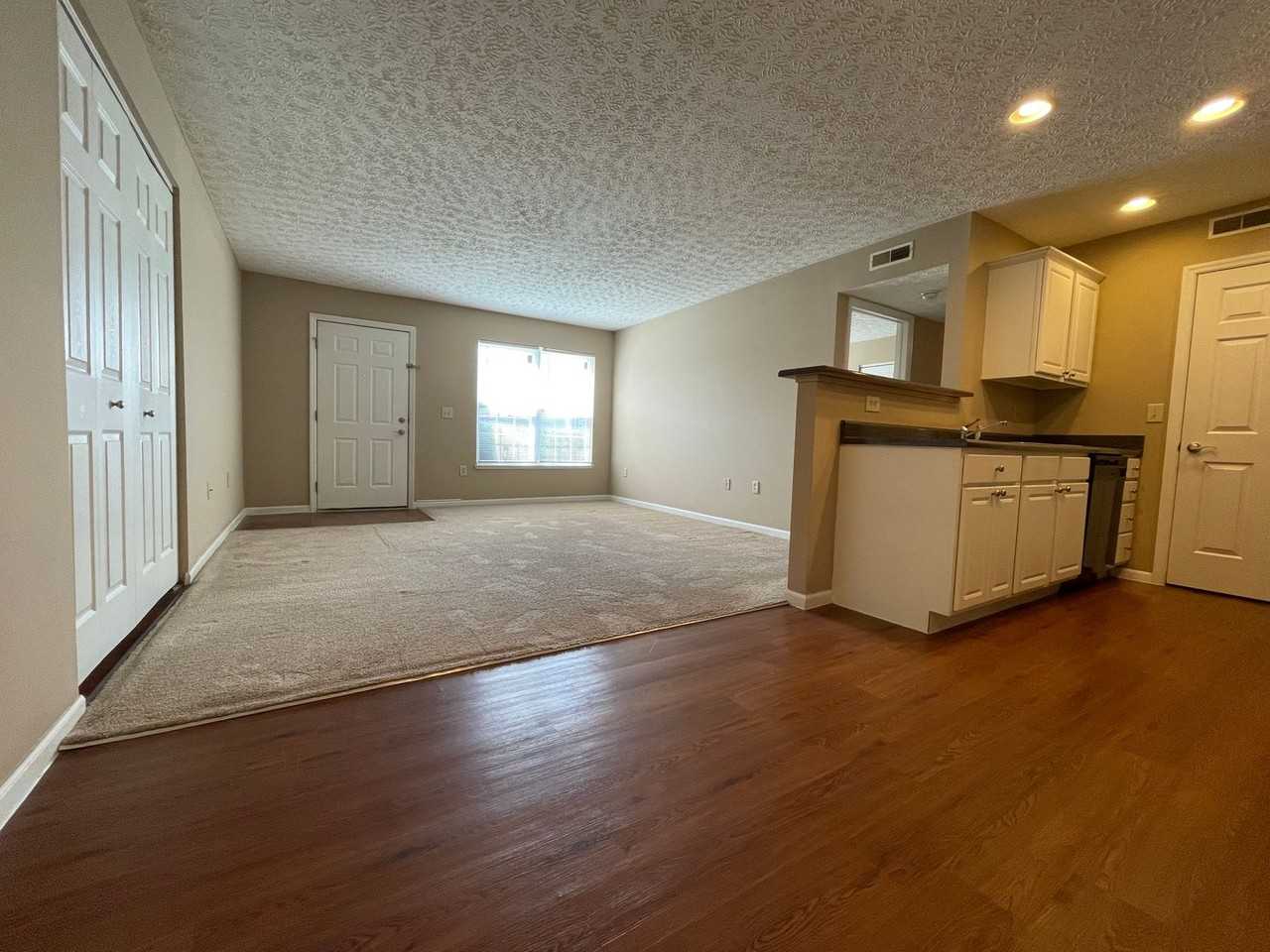 5558 Garden Rdg - Photo 3 of 10