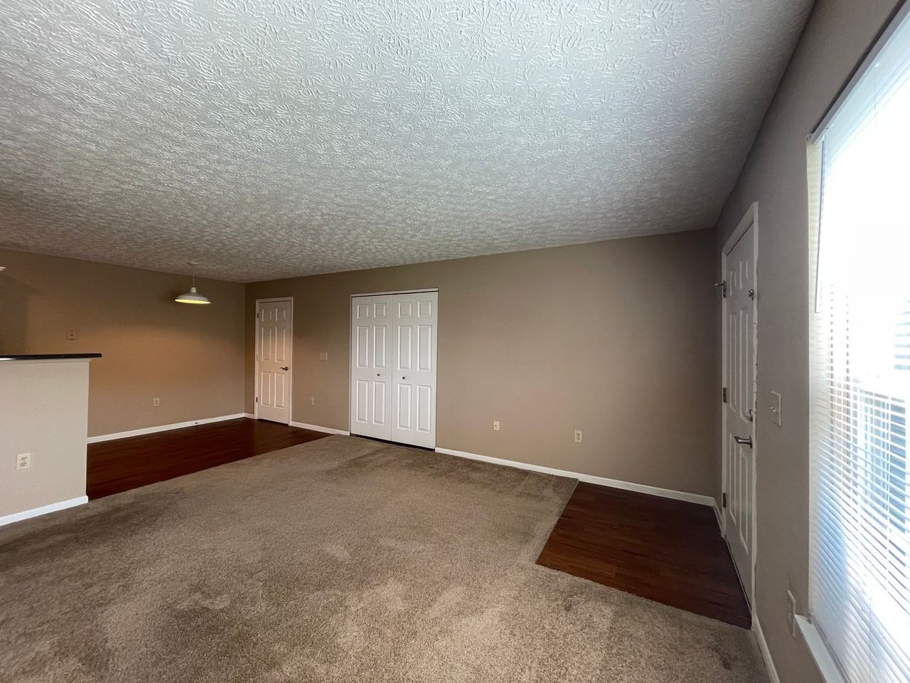 5558 Garden Rdg - Photo 5 of 10