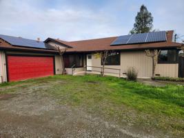 featured image of 985 Gumview Rd