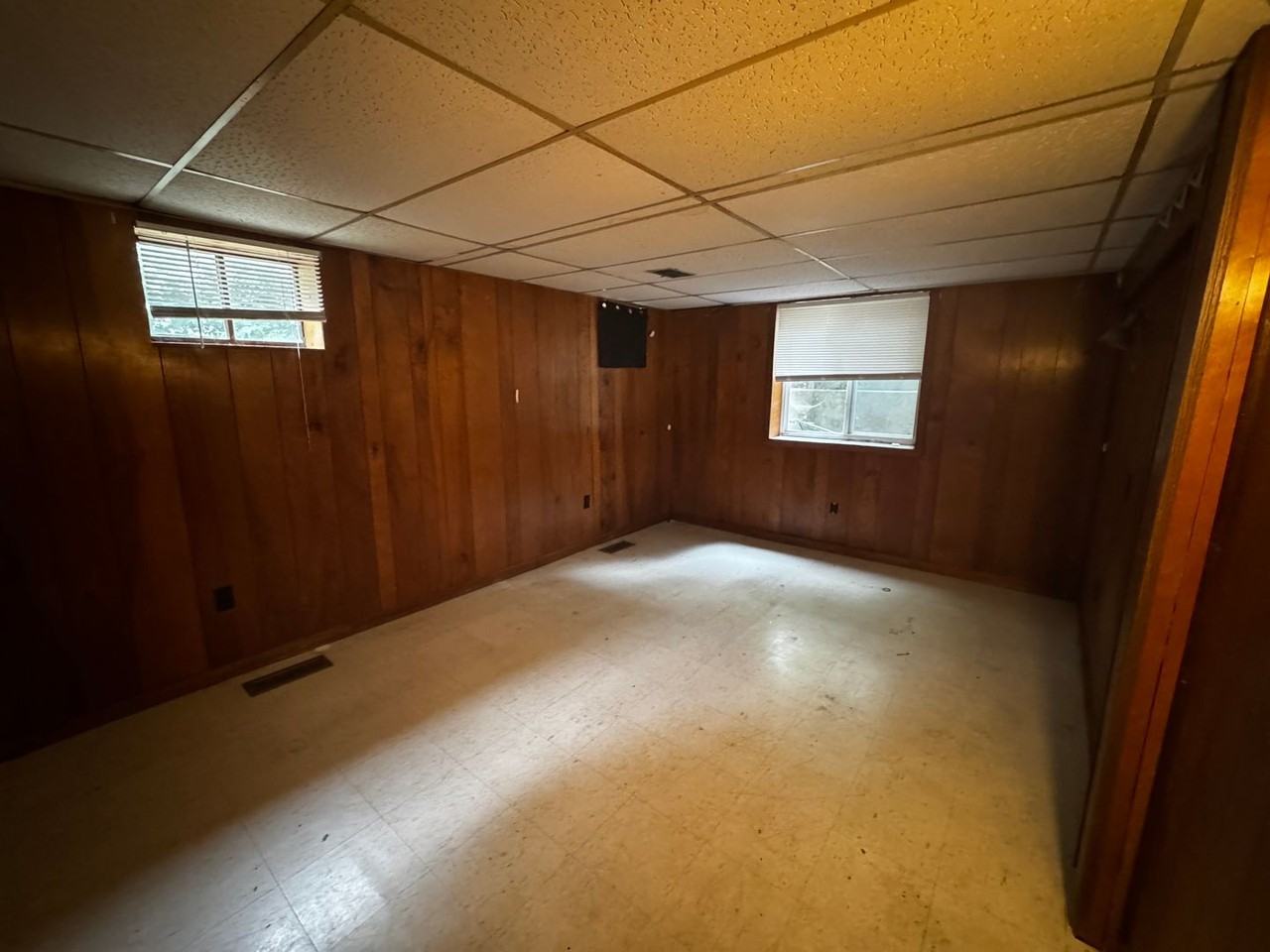 523 Dorothy Ln