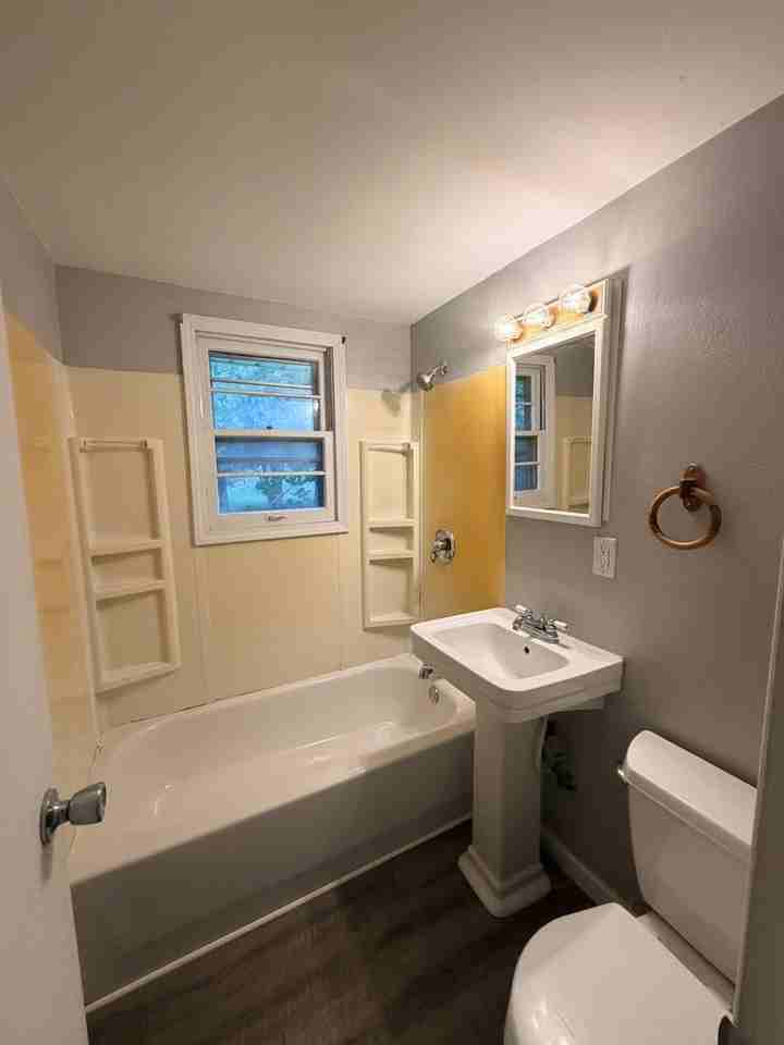 2316 11th St - Photo 6 of 12