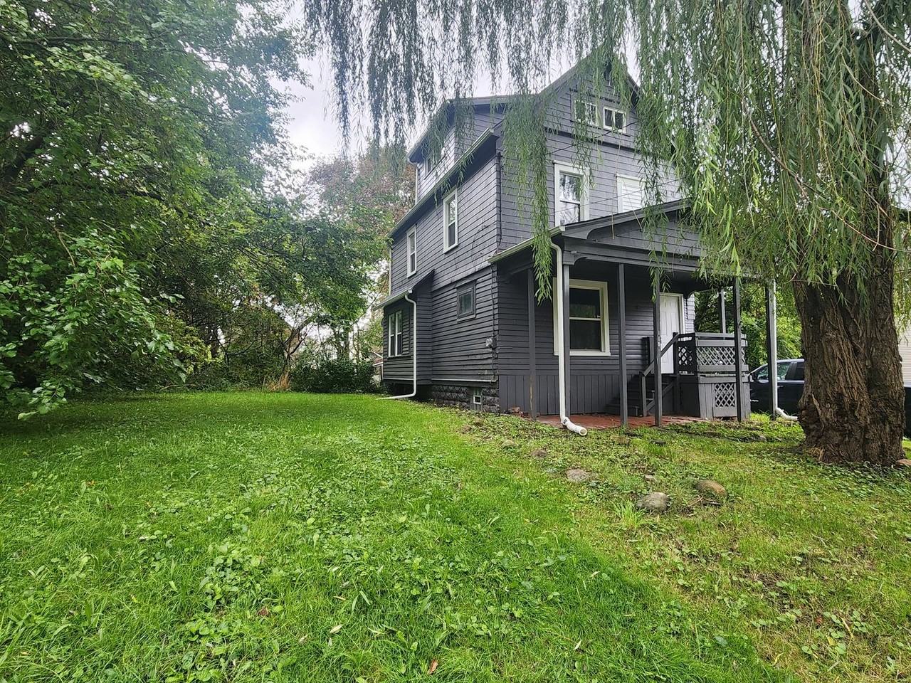 115 Fulton St - Photo 2 of 13