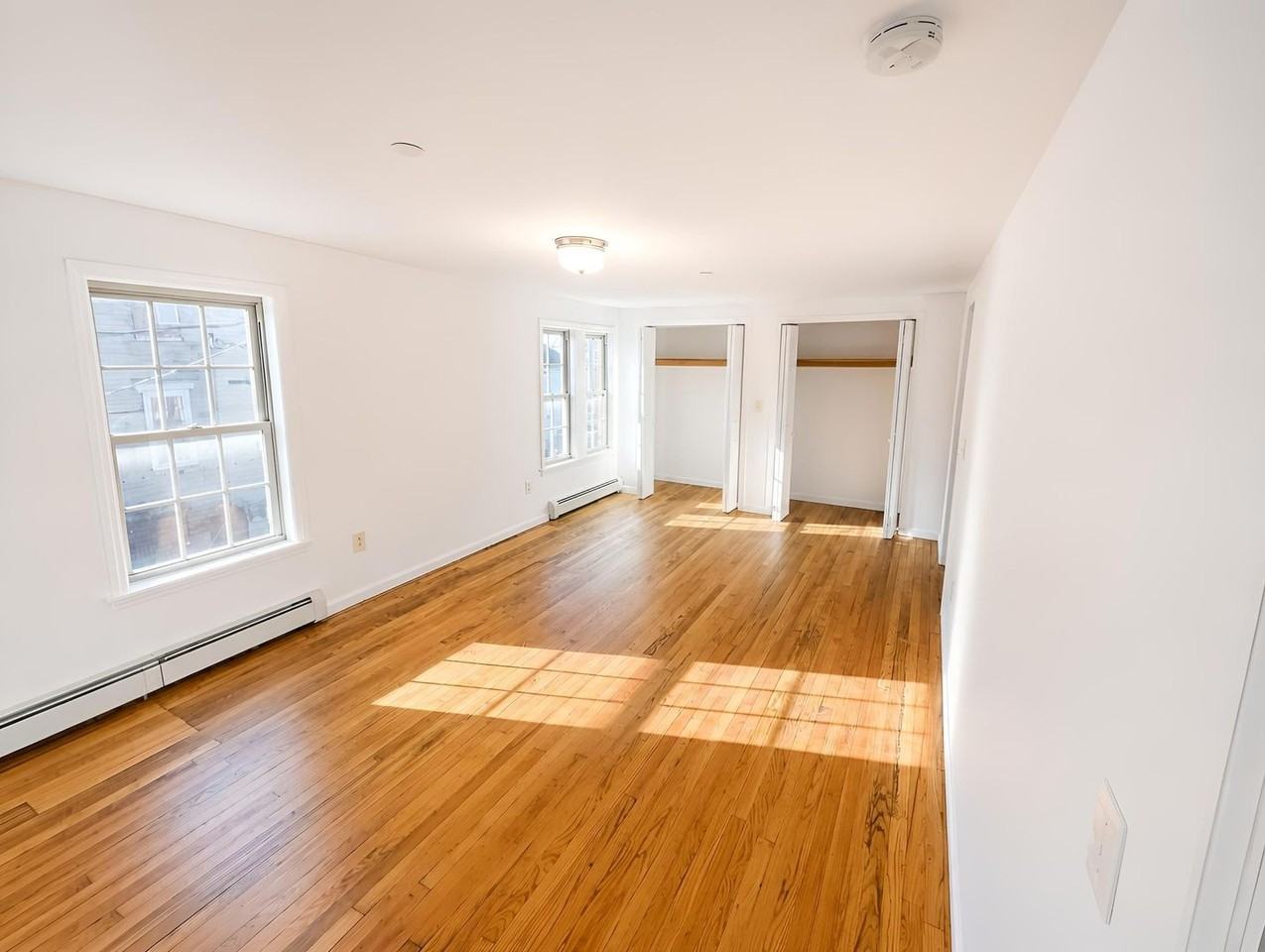 45 8th St - Photo 6 of 11