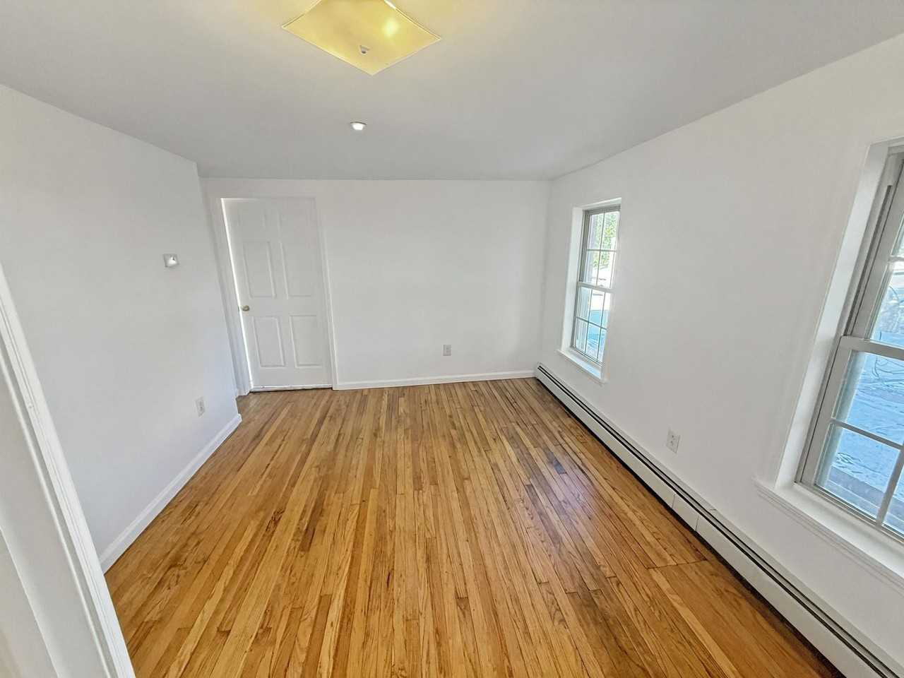 45 8th St - Photo 7 of 11