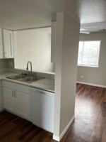featured image of 1125 W 6th St