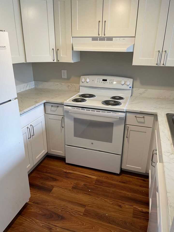 Remington Apartments - Photo 4 of 37