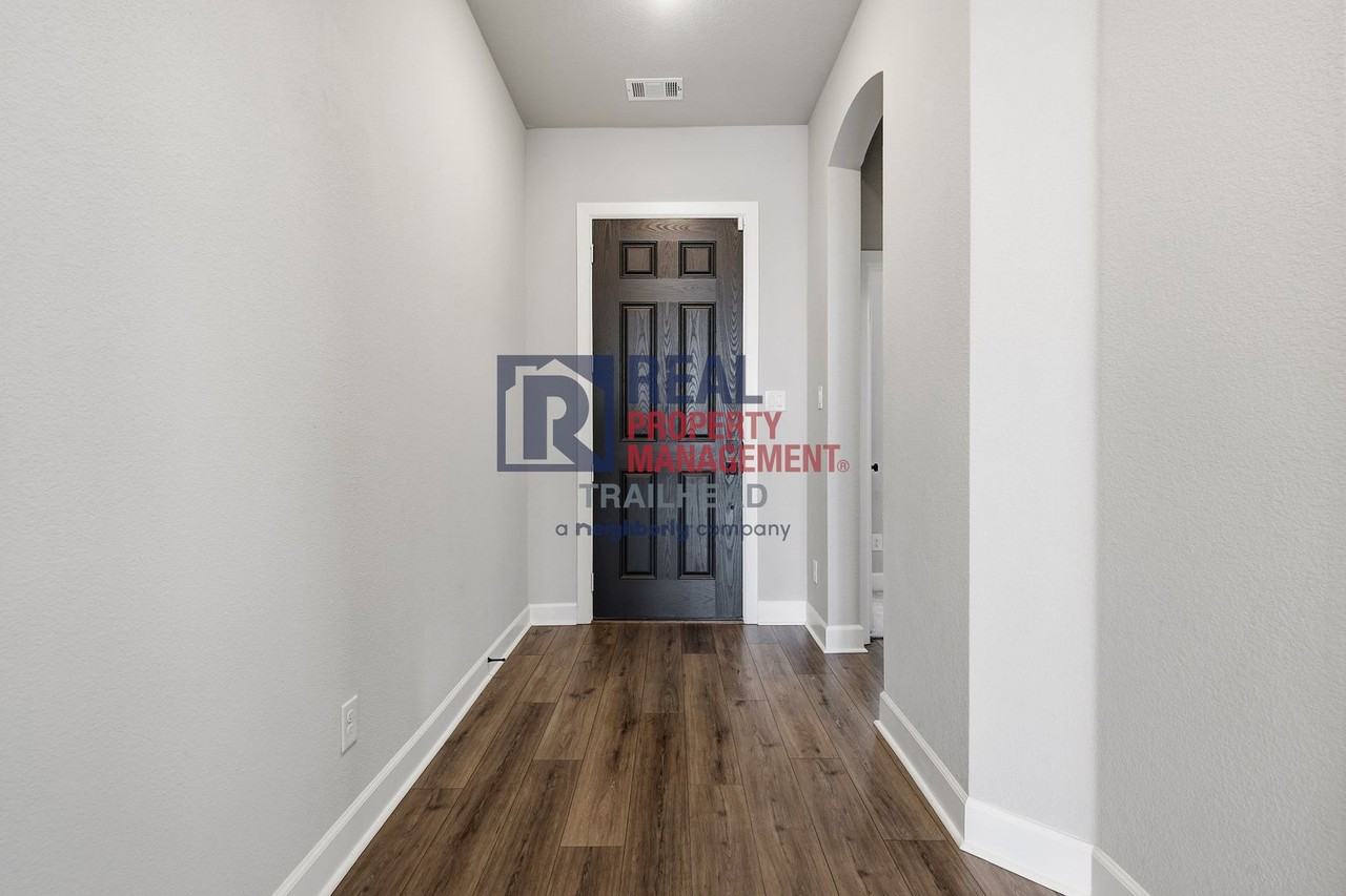 1617 Purple Thistle Ln - Photo 5 of 29