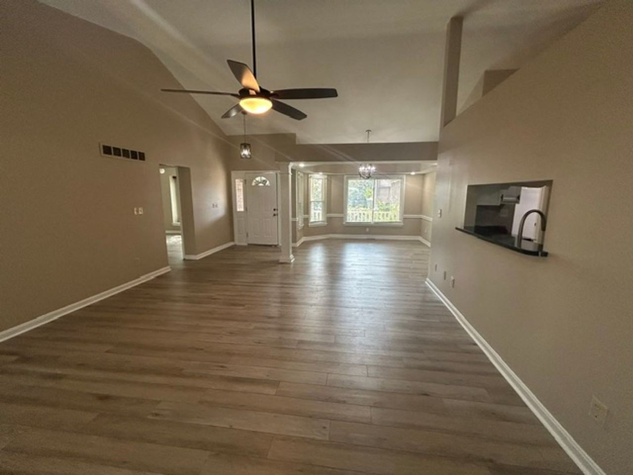 1144 Winter Haven Way - Photo 4 of 31