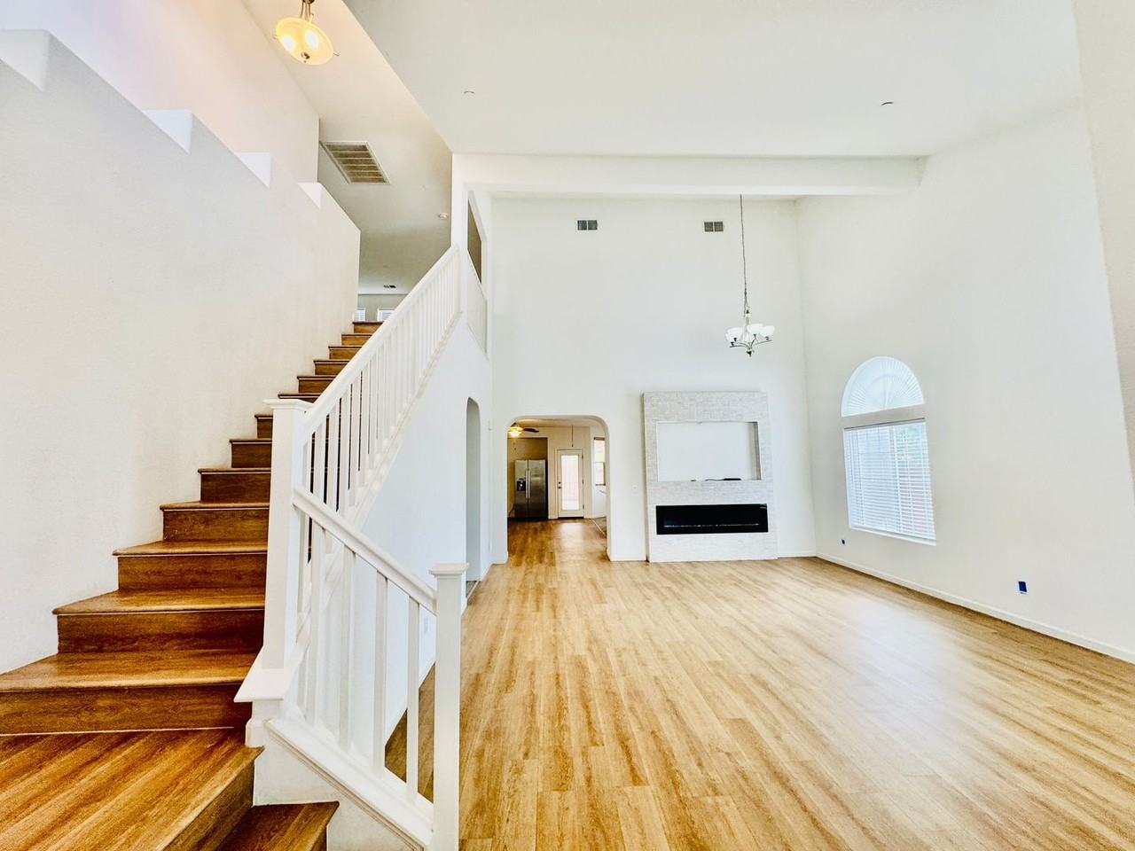 13721 Santa Lucia Dr - Photo 2 of 21