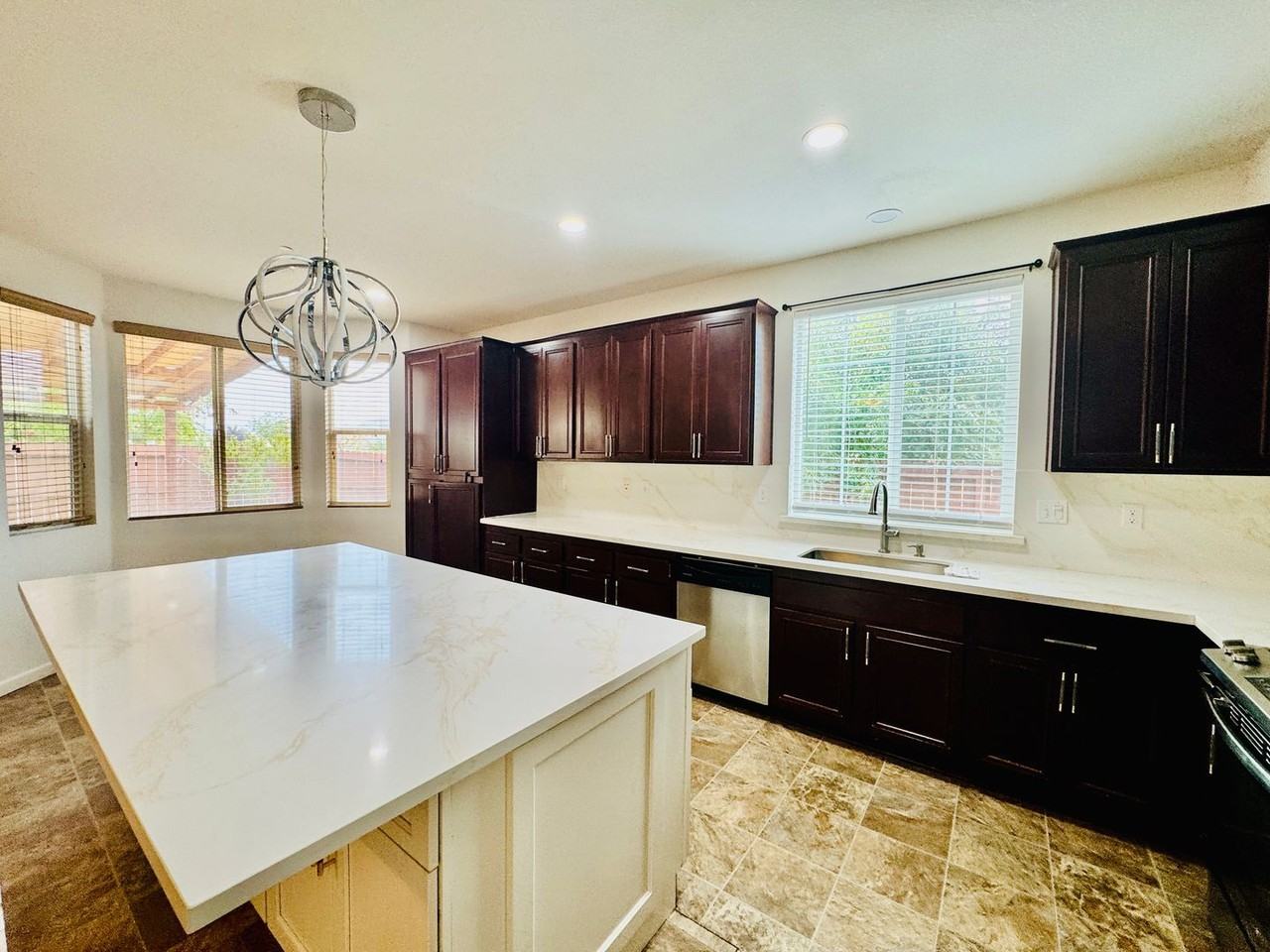 13721 Santa Lucia Dr - Photo 5 of 21
