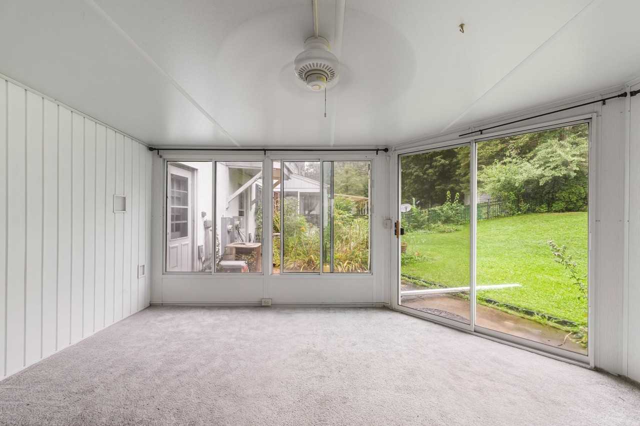 5598 Butternut Ct - Photo 6 of 20