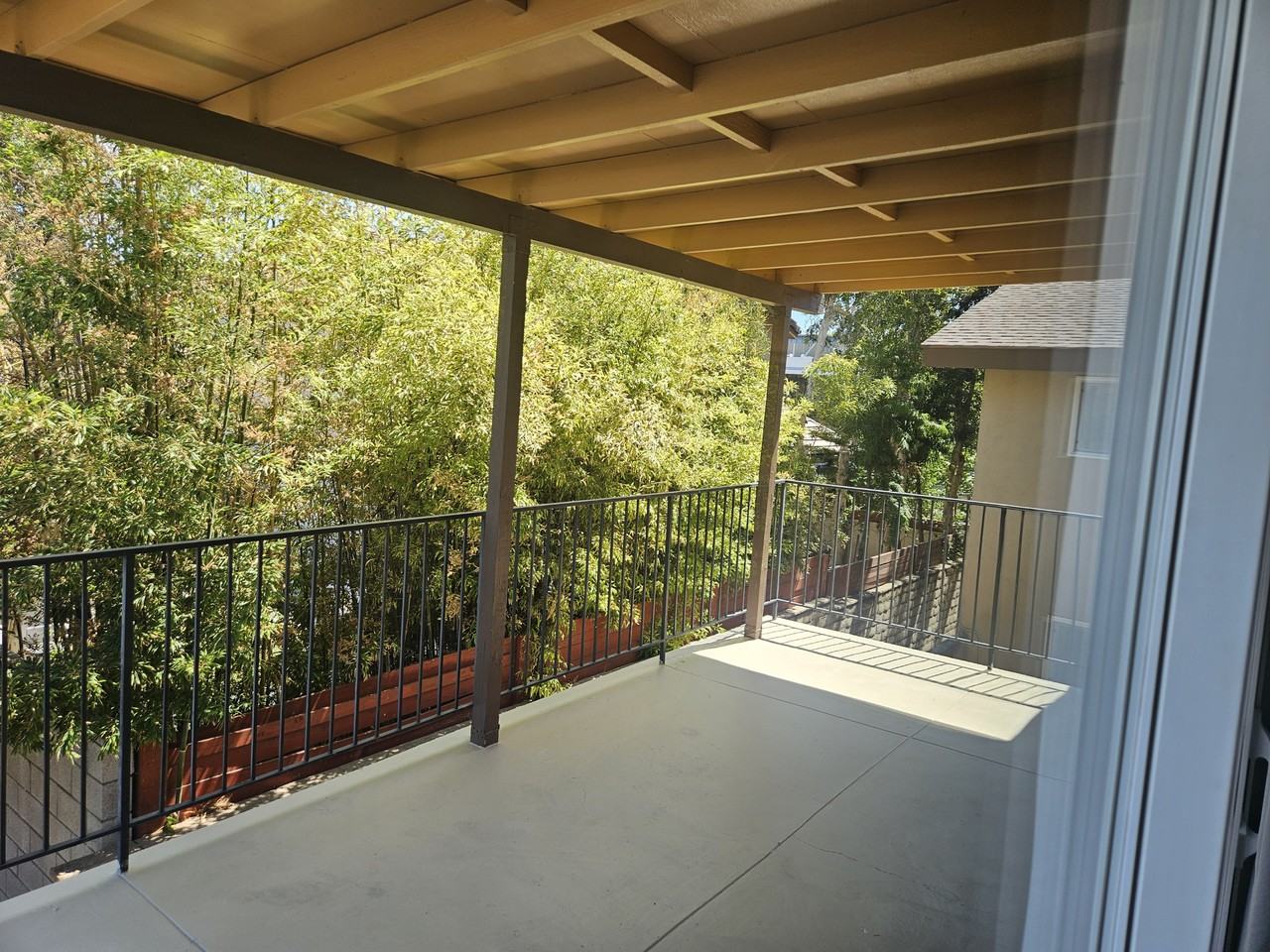 4958 Park Pl #E - Photo 2 of 9