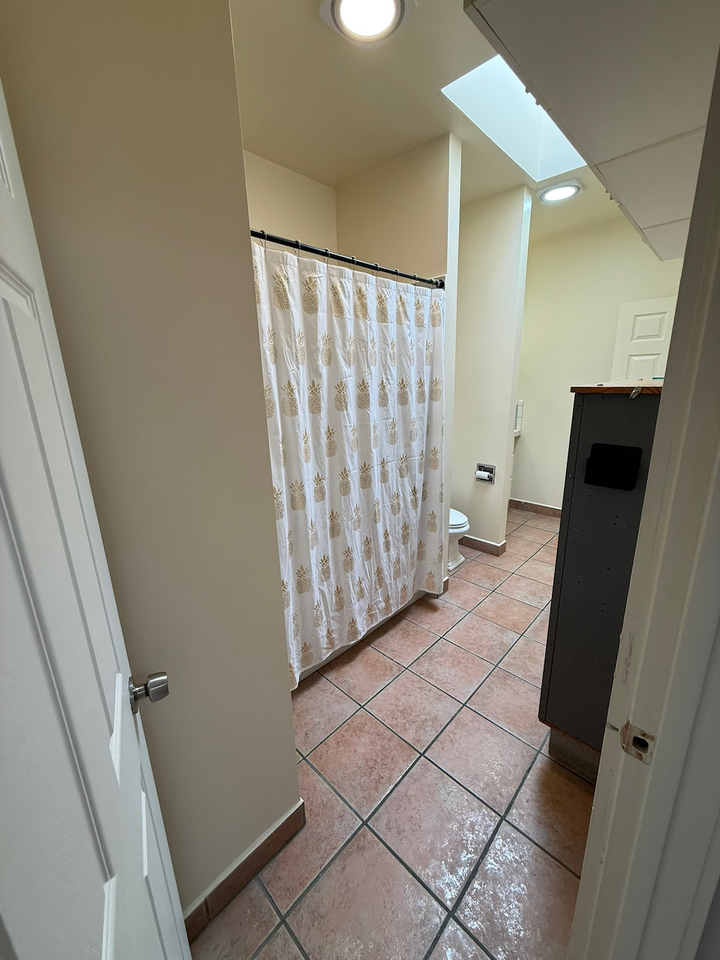 5529 Beaudry St - Photo 5 of 10