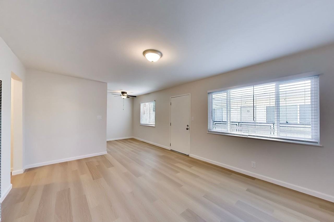 170 Stoakes Ave #06 - Photo 6 of 17
