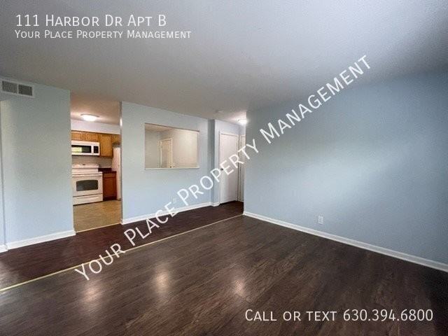 111 Harbor Dr Apt B - Photo 4 of 13
