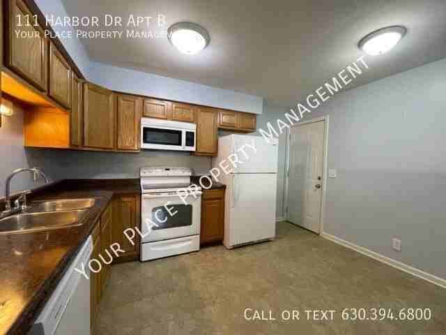 111 Harbor Dr Apt B - Photo 5 of 13