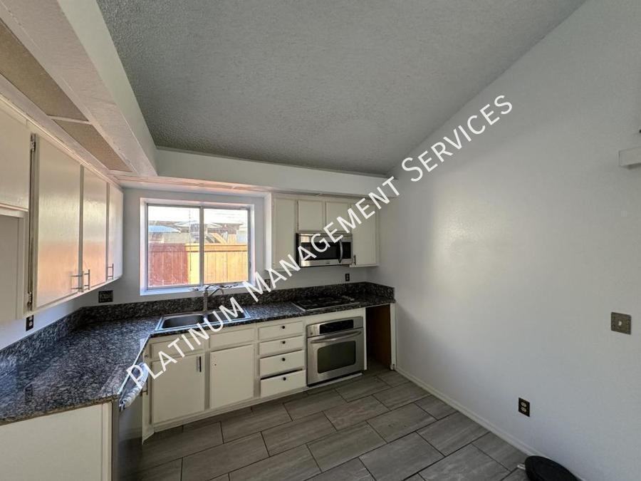 36832 Goldenview Way - Photo 5 of 15