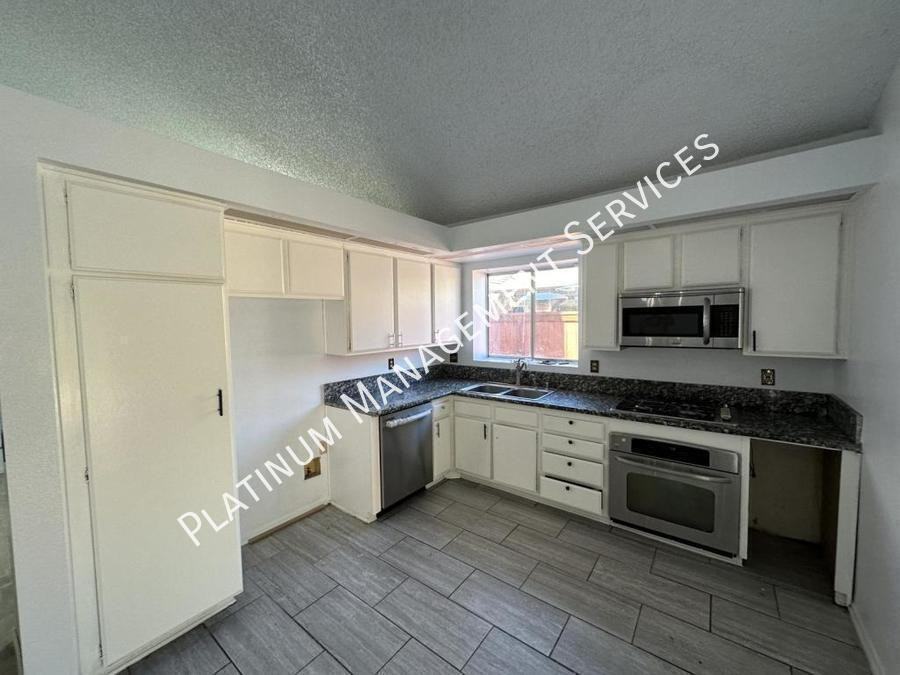 36832 Goldenview Way - Photo 6 of 15