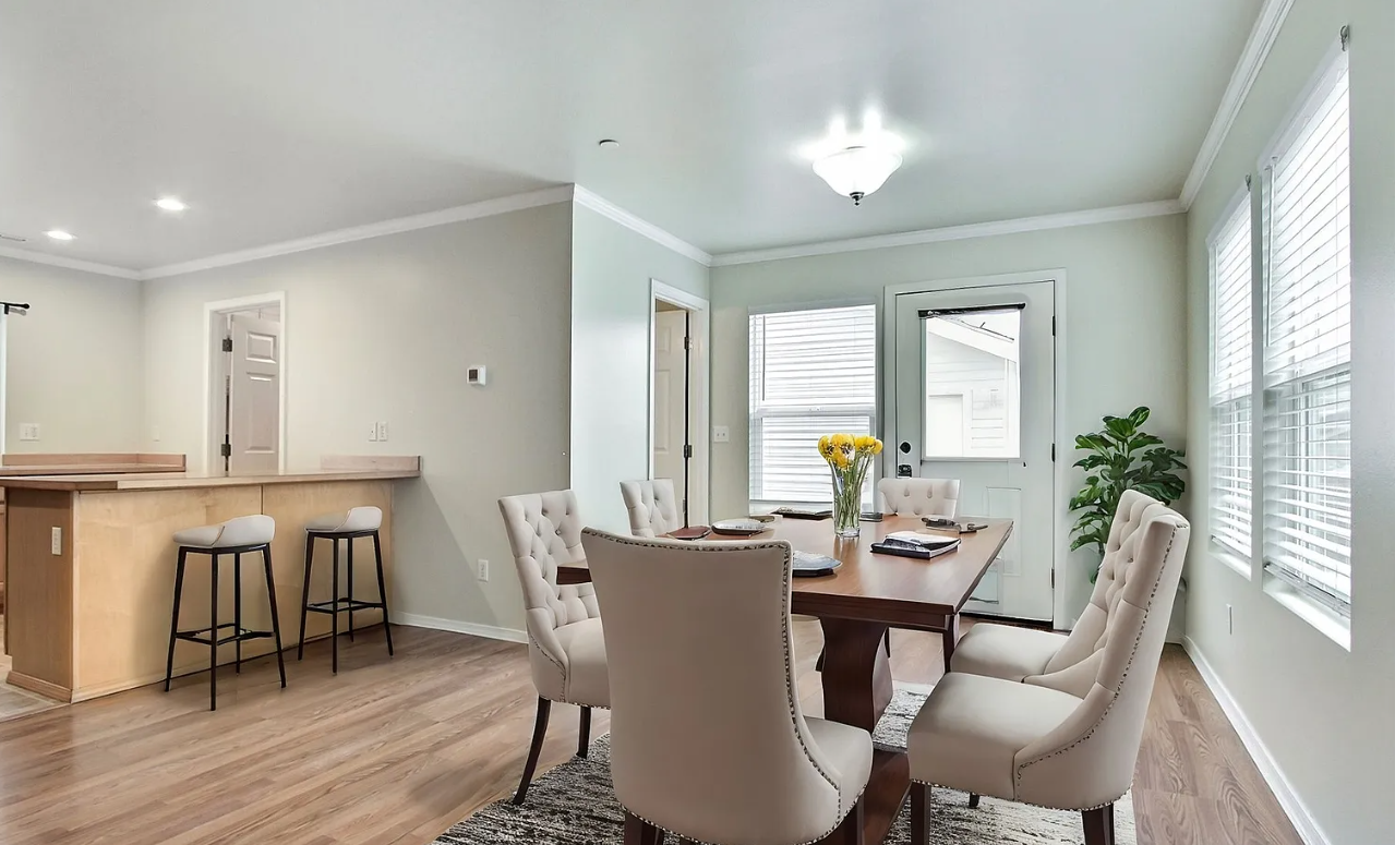 1881 Johnson Avenue - Photo 4 of 19