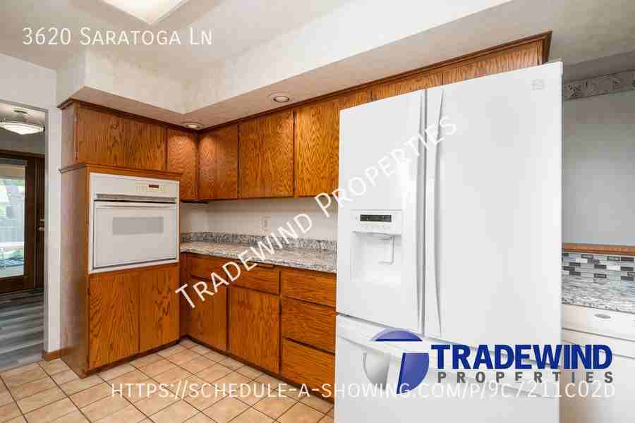 3620 Saratoga Ln N - Photo 4 of 32