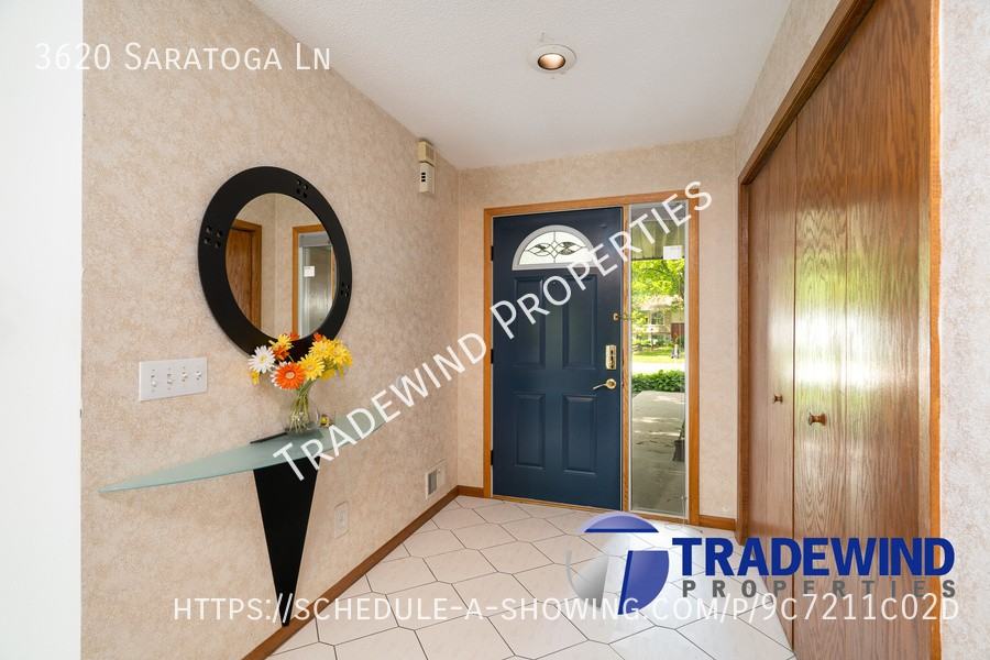 3620 Saratoga Ln N - Photo 7 of 32