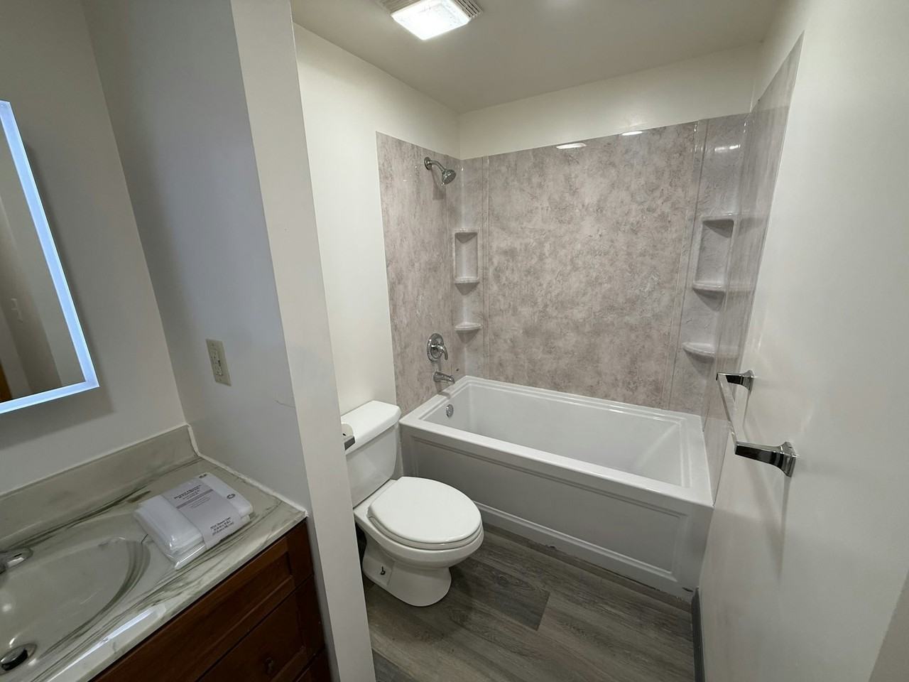 211 Bank Street, Unit 2 - Photo 4 of 8