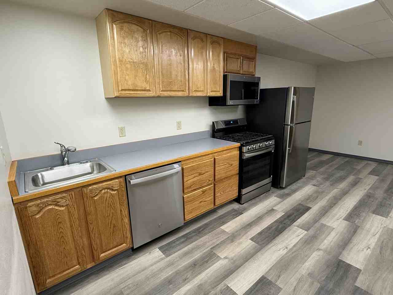 211 Bank Street, Unit 2 - Photo 6 of 8