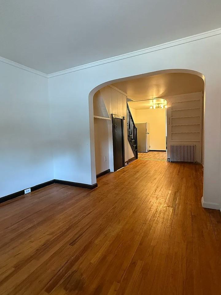 408 Lafayette St - Photo 6 of 24