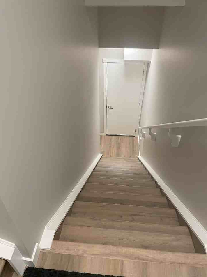 261 Masters Ave Se - Photo 6 of 32