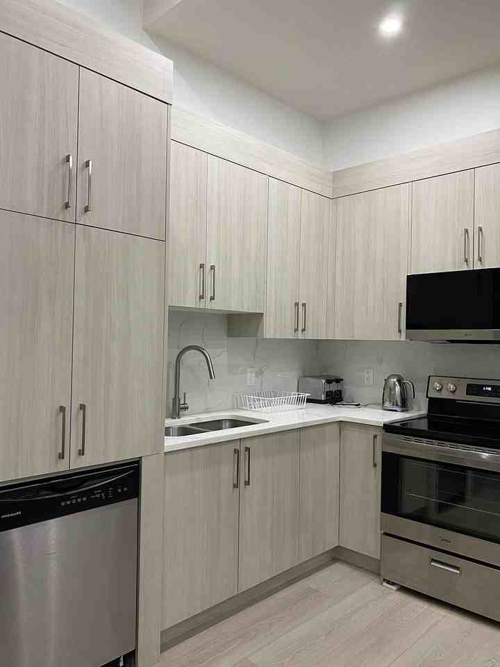 151 Masters St Se - Photo 6 of 11