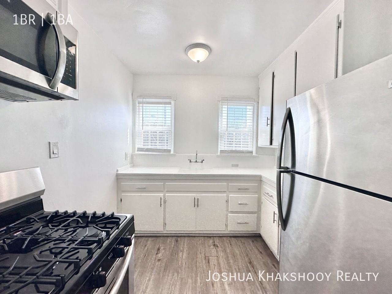 5946 Melrose Ave #3 - Photo 3 of 10