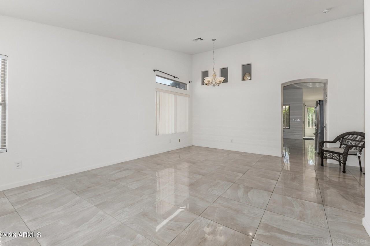15317 W Tasha Dr - Photo 7 of 32
