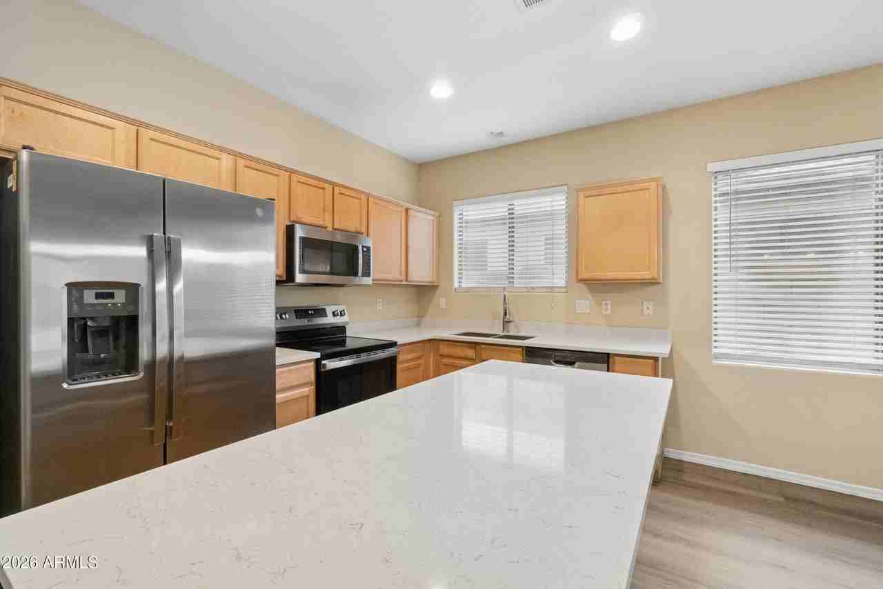9806 W Horse Thief Pass - Photo 7 of 26