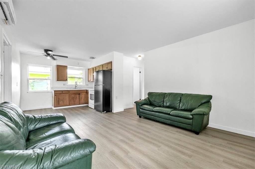 2423 Jeffcott St #6 - Photo 6 of 36