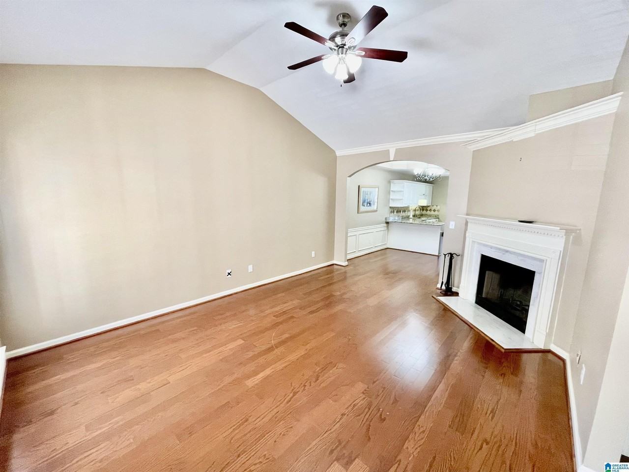 183 Hayesbury Ct - Photo 2 of 17