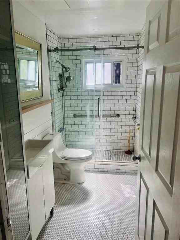 2540 Far Rockaway Blvd #1 - Photo 3 of 8