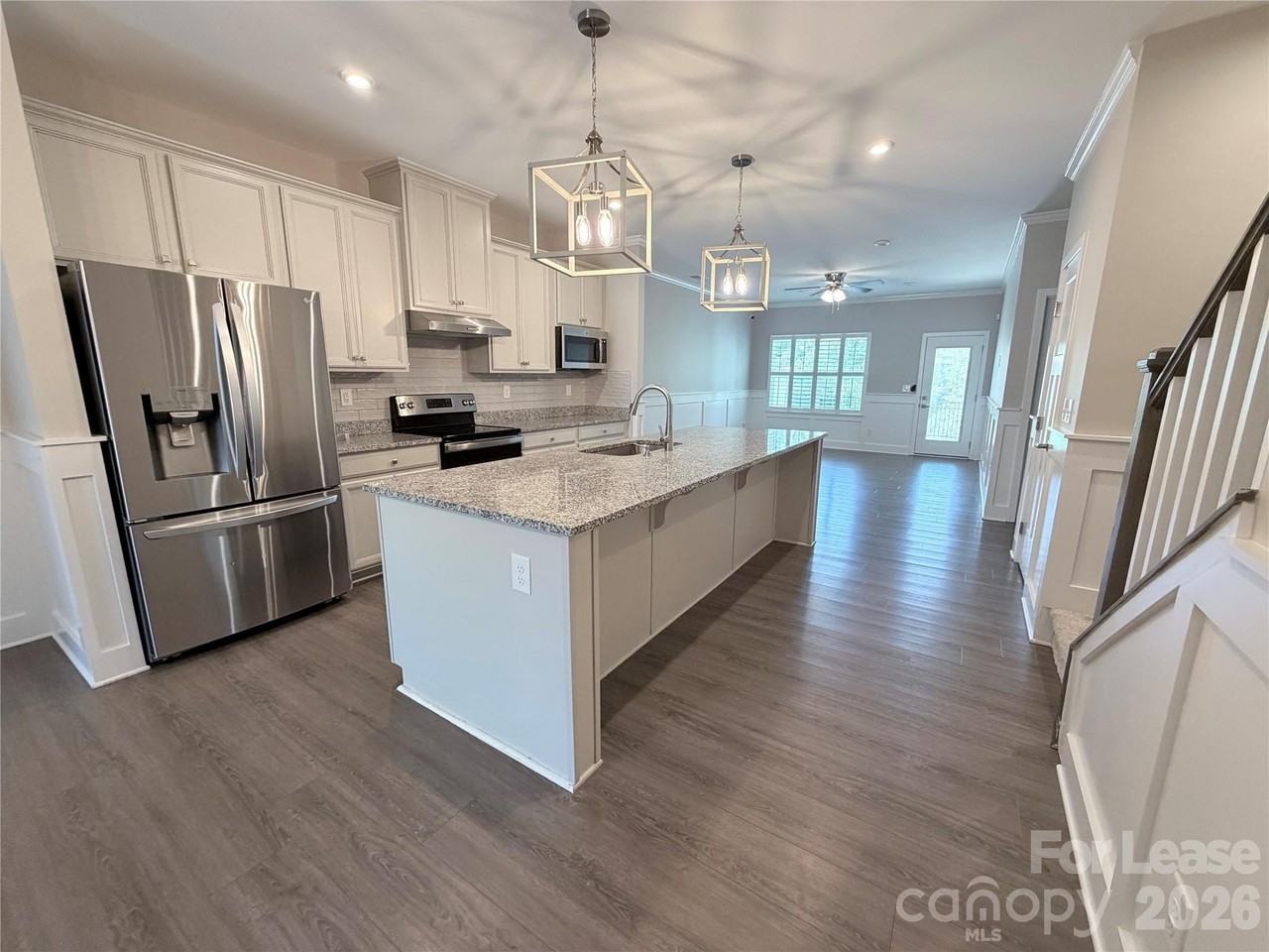 6273 Ashton Park Dr - Photo 7 of 39