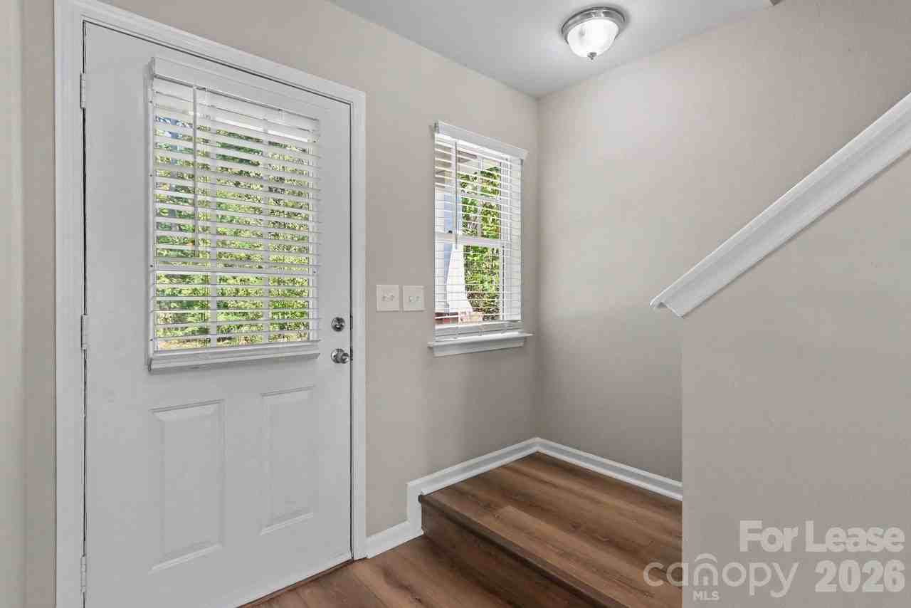 8011 Rolling Meadows Ln - Photo 3 of 19