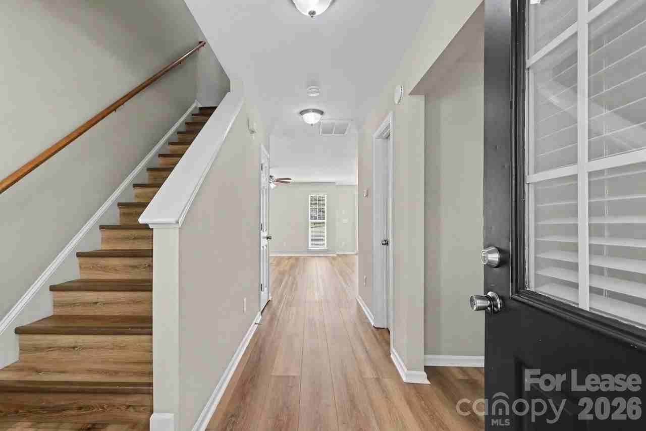 8011 Rolling Meadows Ln - Photo 4 of 19