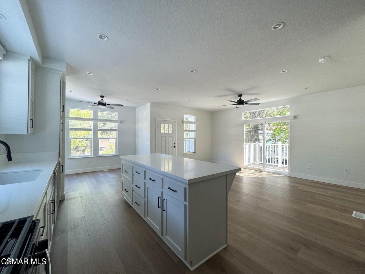 87 Sherwood Dr - Photo 4 of 12