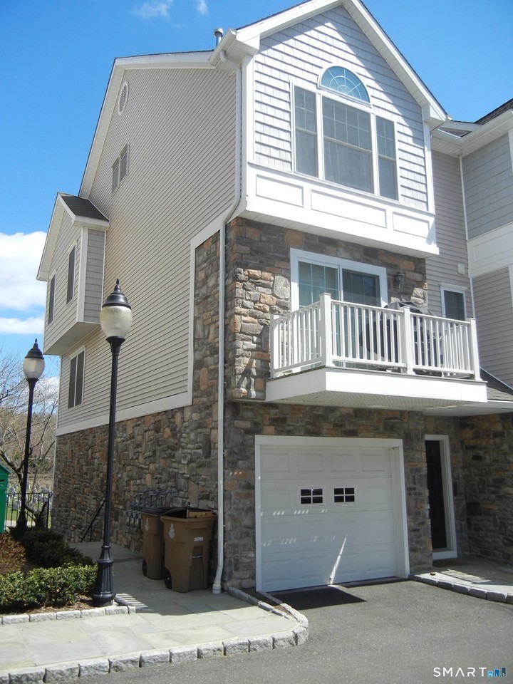 85 Camp Ave #7A