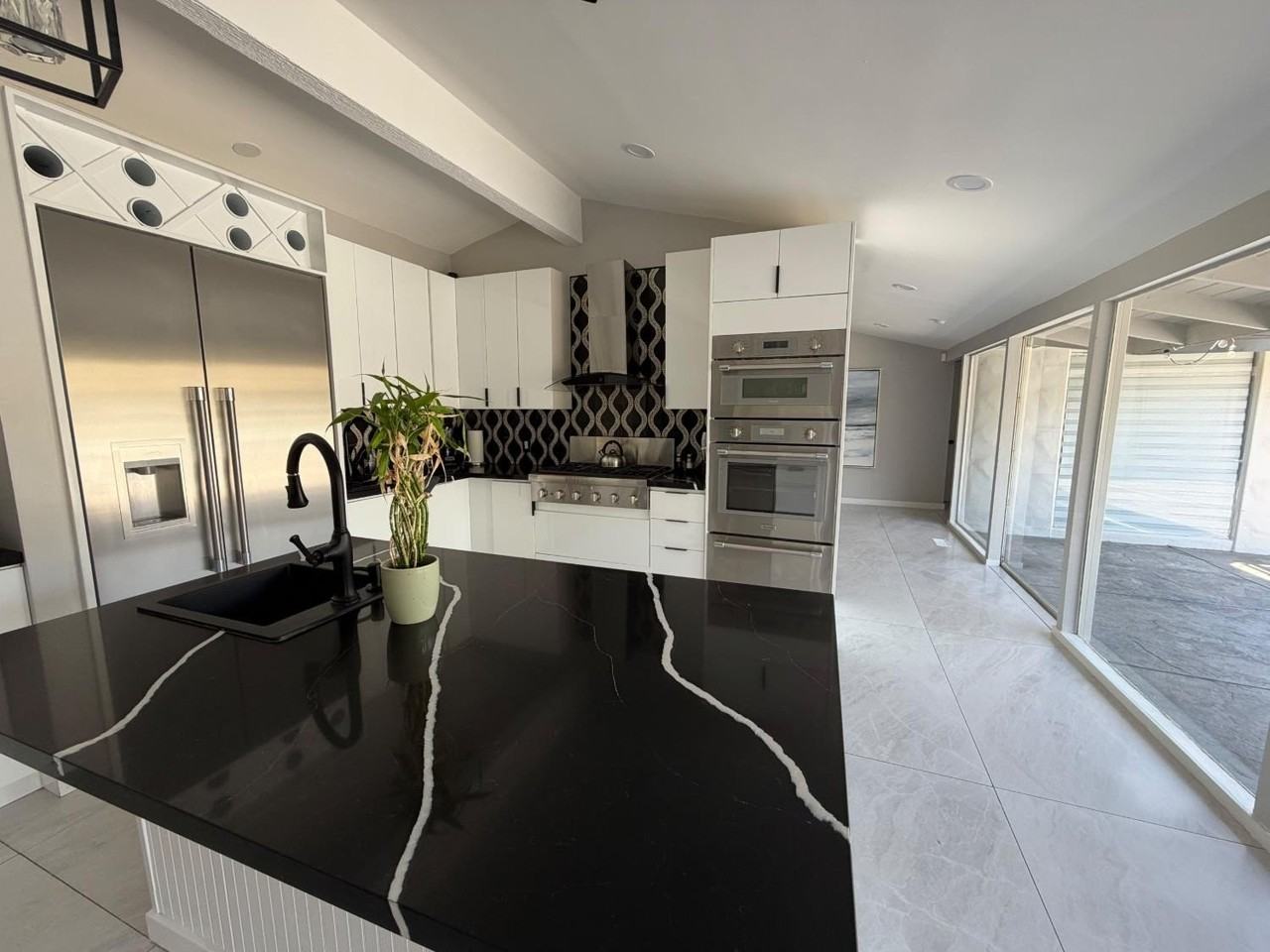2430 W San Jose Ave - Photo 2 of 9