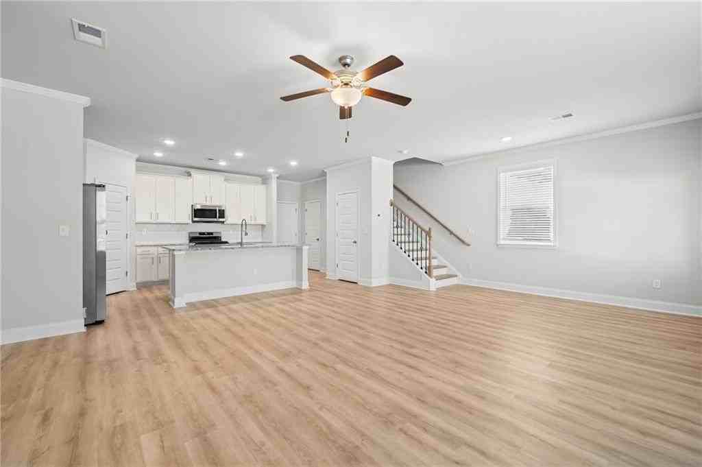 3006 Chene Pl - Photo 5 of 39
