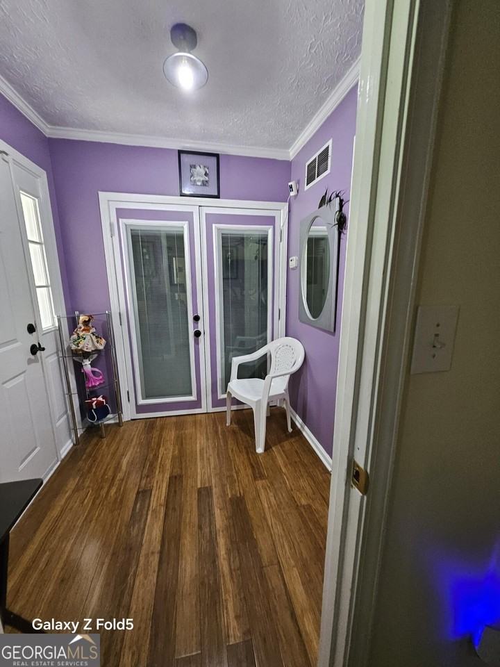 49 Cook Ln - Photo 2 of 9