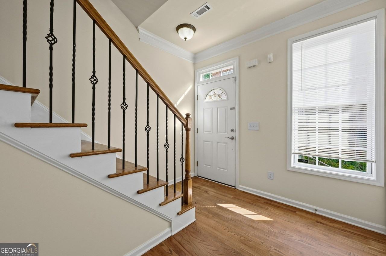 8949 Carroll Manor Dr - Photo 3 of 31