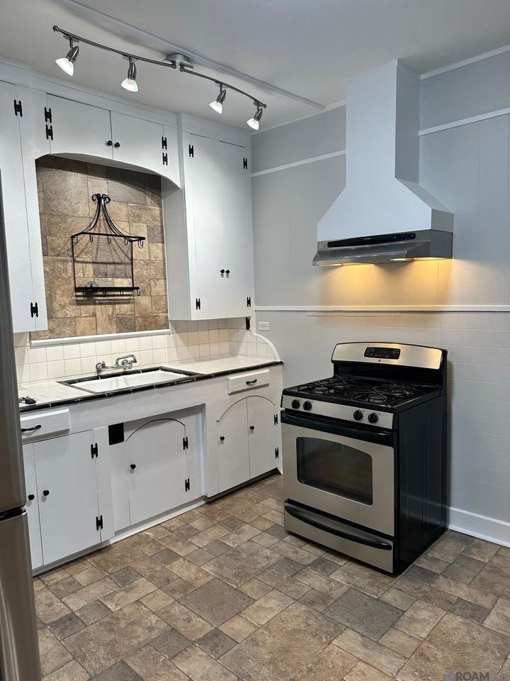 842 Geranium St #A - Photo 2 of 14