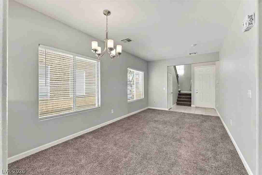 5555 Sun Temple Ave - Photo 6 of 22