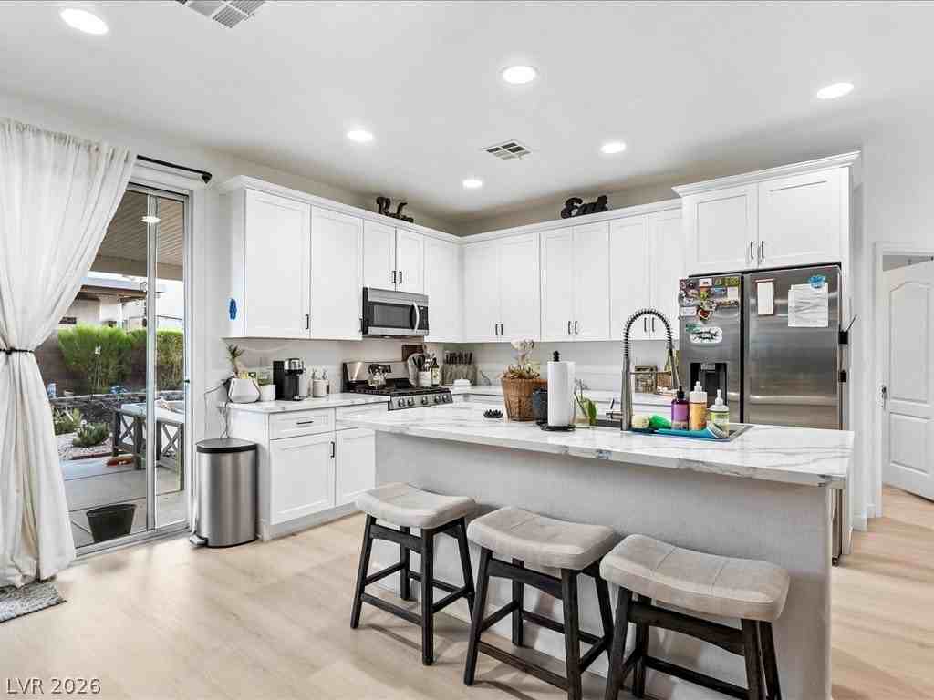 7615 Paso Robles Ave - Photo 4 of 24