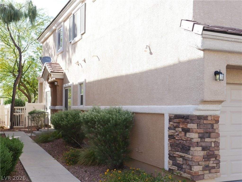 1065 Cryer Ct #103 - Photo 3 of 33