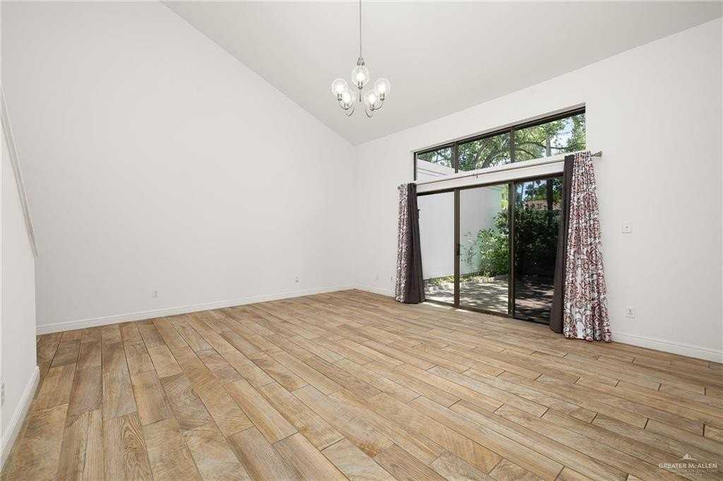 113 W Tearose Ave - Photo 3 of 22